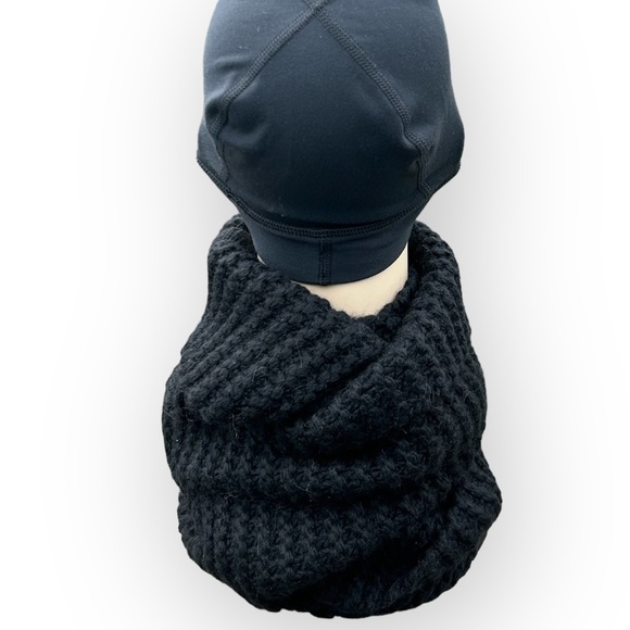 Wilfred Alpaca Blend Infinity Scarf - Picture 6 of 13